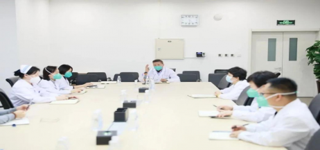 人民醫(yī)院為人民，市二院舉全院之力保障醫(yī)療救治，牢守生命防線！