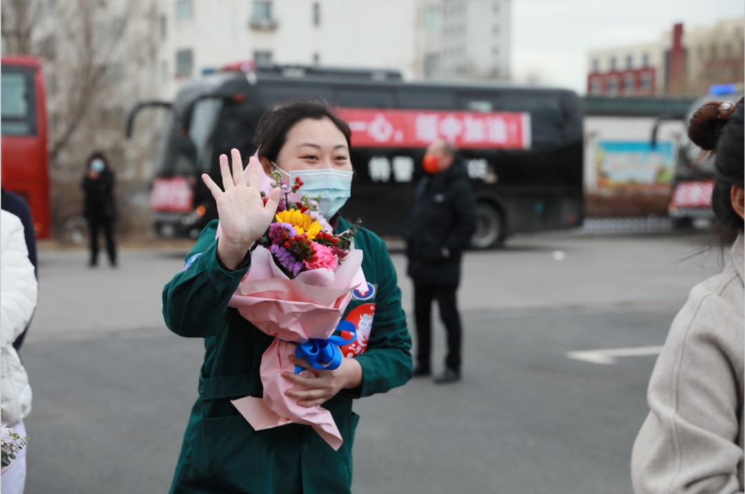 春暖花開，英雄歸來！葫蘆島市第二人民醫(yī)院支援綏中醫(yī)療隊凱旋而歸~(圖9)